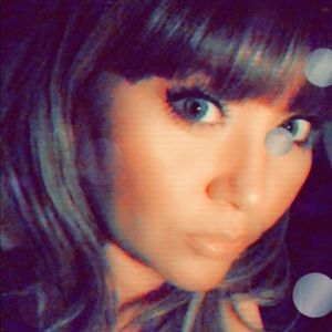 Meet your Posher, Lucia